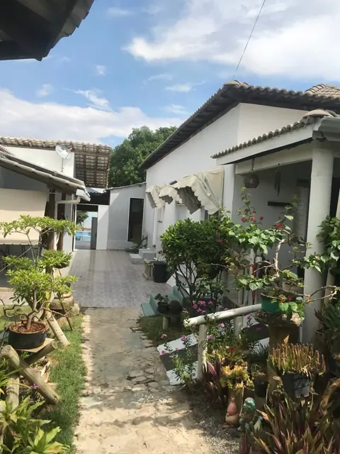 Caminho externo próximo ao Quarto Duplo 02