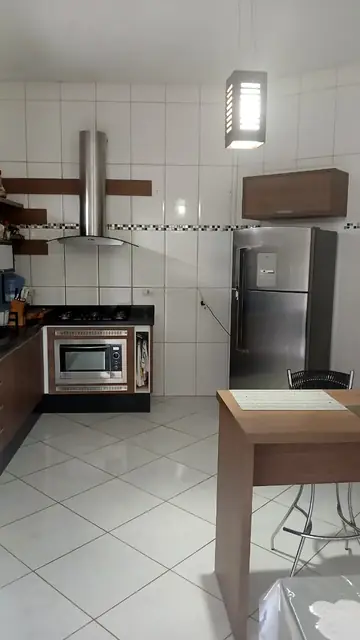 Cozinha do rancho onde é preparado o café da manhã